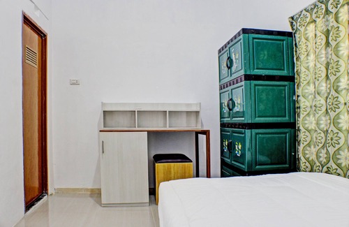 Bandar Lampung Hotel | OYO Life 93138 Anugrah Kost Syariah