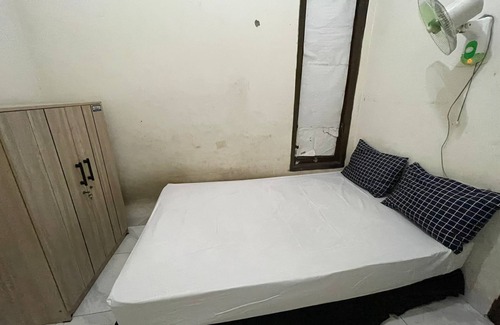Lamongan Hotel | OYO Life 93147 Rumah Kos Shilah Habib Syariah