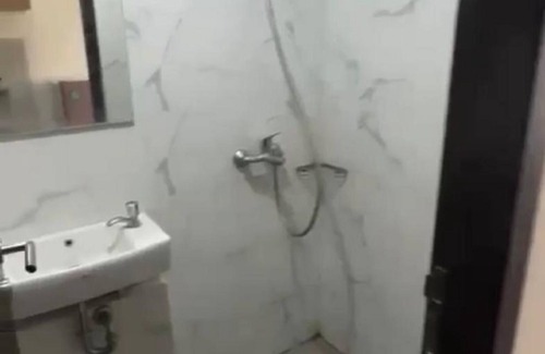 Pinang Hotel | OYO Life 93164 Pacific Alam Sutra
