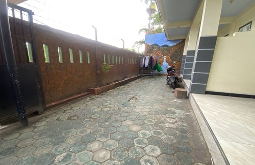 Kecamatan Janapria Hotel | OYO Life 93401 Kos Putri Alamanda Syariah