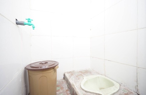 Painan Hotel | OYO Life 93680 Kost Losawi Syariah