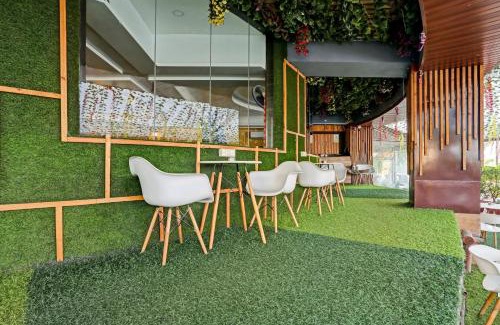 Kharghar Hotel | OYO Salt House