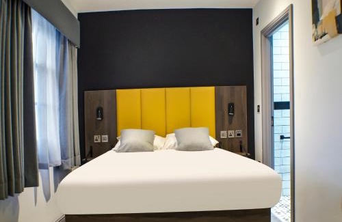 Tamworth Hotel | OYO Tamworth Arms Boutique Pub & Hotel