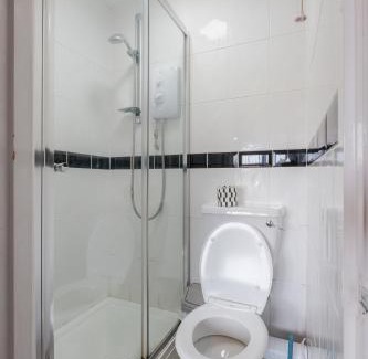 Hull Hotel | OYO The Pickering Park Hotel