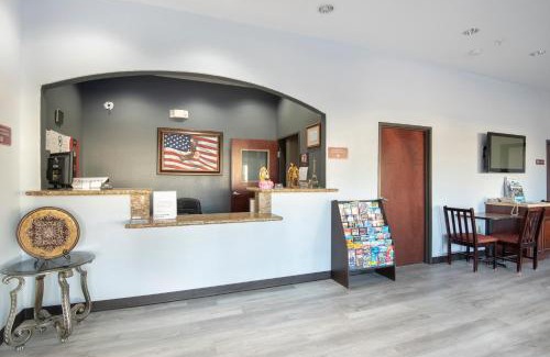 Clute Hotel | OYO Townhouse Clute Lake Jackson