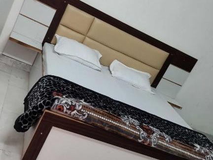 Hasanpur Hotel | OYO Welcome Stay Hotel