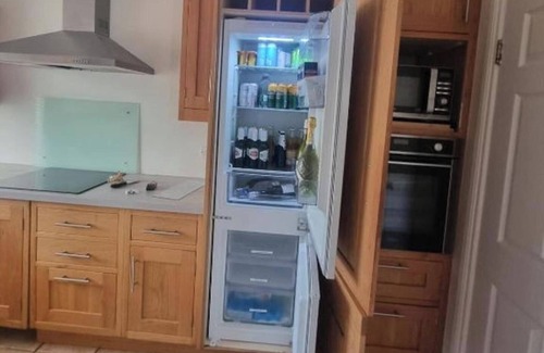 Clarinbridge Apartment | Oyster Hideaway - 1 Bedroom Apartment - Sleeps 2
