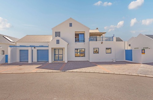 Calypso Beach House | Oyster Retreat