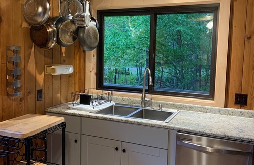 Plymouth Ski Chalet | OZ CHALET - 4 Bedroom Ski Chalet Between Killington and Okemo