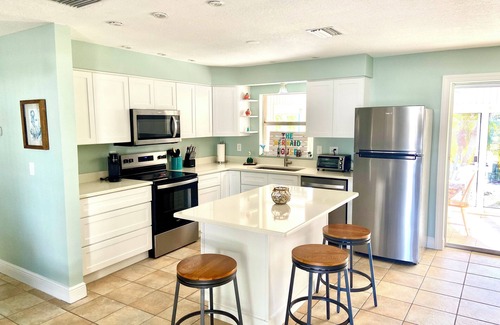 Ozona House | Ozona Waterfront Mermaid House