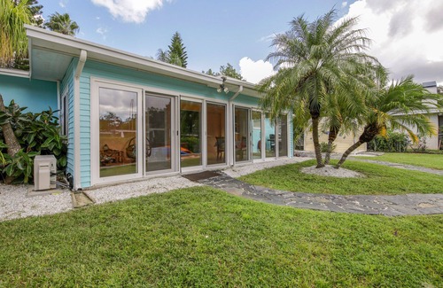 Ozona House | Ozona Waterfront Mermaid House