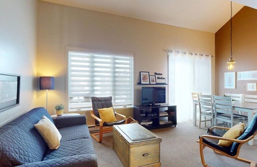 Beaupre Apartment | P-351: 2-bedroom mezzanine condo