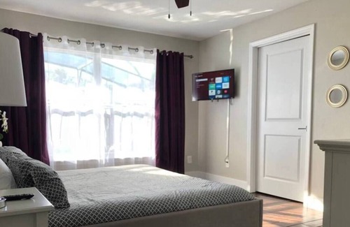 Florida Central Atlantic Coast Villa | (P) NEW! Luxury, Pool house