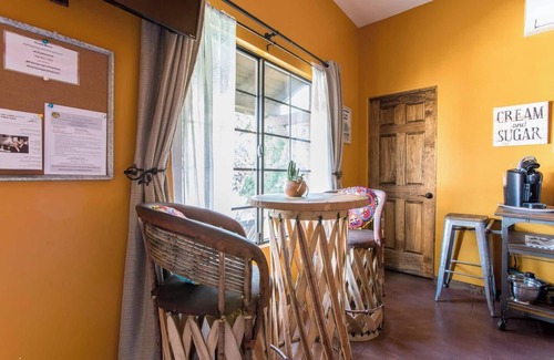 Palm Springs Apartment | P.S.1/Bd 1/Ba CASITA Separate from House Pool View