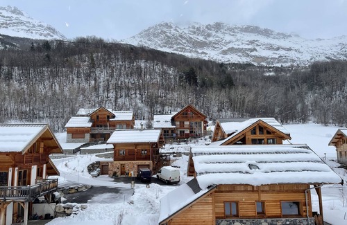 Ailefroide Apartment | P'tit Loft Tout Confort Pelvoux, Proche des Pistes,10'de Ailefroide,5' Vallouise