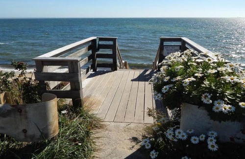 Provincetown Apartment | P-Town 2br Beach Beauty on the Bay. Water View!
