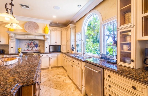 Coury House | P05 - 5 bedroom Ocean Front home with Private pool and deep water dockage.