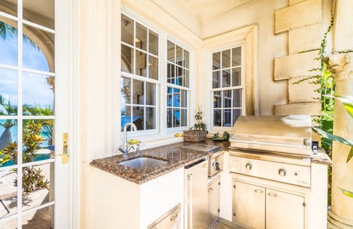 Coury House | P05 - 5 bedroom Ocean Front home with Private pool and deep water dockage.