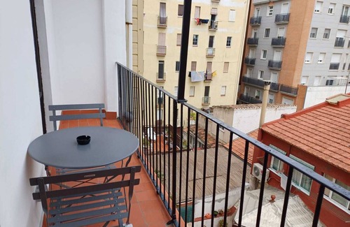 Sant Marti Apartment | P1 Apartment near the beach - 2 bedrooms with double bed