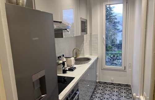 Les Pavillons-sous-Bois Apartment | P24 Luxueux Paris, Disney, CDG Airport