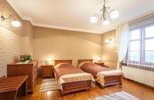 Prusice Bed & Breakfast | Pałac Brzeźno Spa & Golf