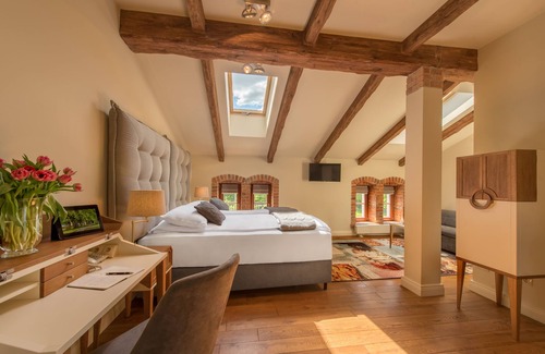Olsztynek House | Pałac Warlity