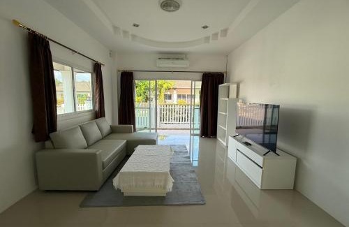 Koh Kaew House | Pa Klok Thalang Home, 3-bed 2-bath for 5