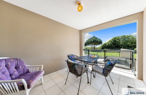 Woorim Apartment | Pacific Breakers Seaside Escape