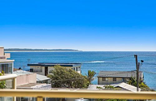 Blue Bay Apartment | Pacific Breeze 11