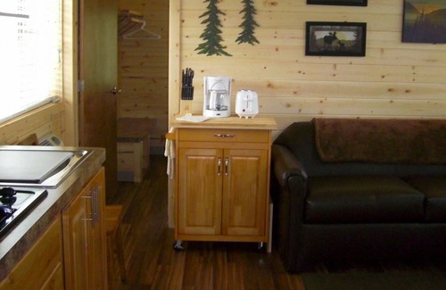 Cloverdale Cabin | Pacific City RV & Camping Resort