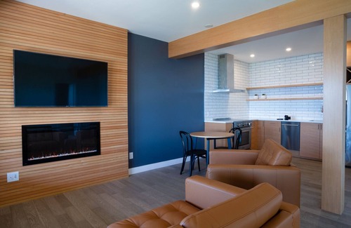 Juan de Fuca Electoral Area Condo | Pacific Coast Oceanfront 2 bedroom condo, nstudio plus adjoining 1 bedroom condo