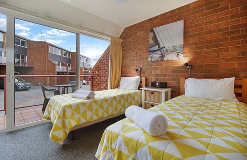 Merimbula Cabin | Pacific Heights - 2 Bedroom Executive