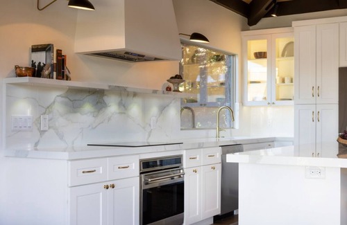 Carmel Highlands House | “Pacific Horizons” hot tub, ocean views, Gateway to Big Sur
