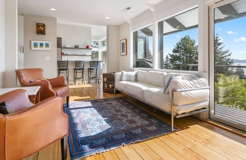 Edgemoor House | Pacific Northwest Retreat, Enjoy sunsets over island views