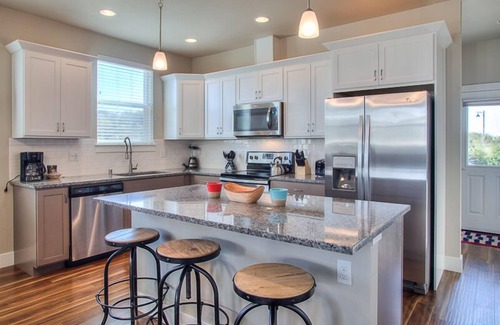 Ocean Shores House | Pacific Paradise Beach House - Oyhut Bay Seaside Village