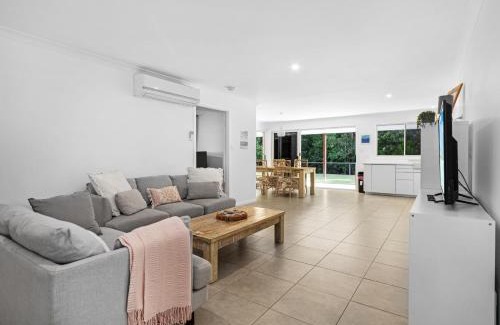 Toogoom House | Pacific Pearl