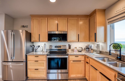 Lincoln City House | Pacific Peeks 2 - Oceanview Pet Friendly Retreat with EV Charging (fee)