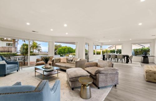 La Jolla Shores House | Pacific Perfection - Ocean Views Jacuzzi Walk to Beach and Dining