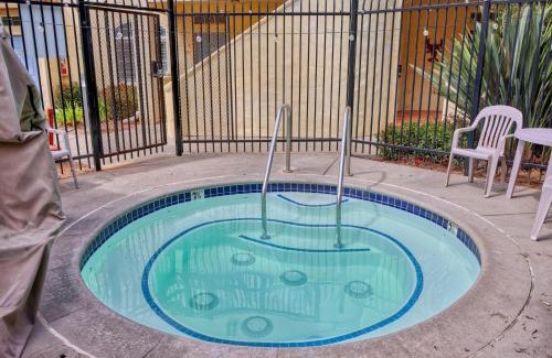 Oceano House | Pacific Plaza #511 - Oceano Escape - 1BdrmUp-K-QSofa