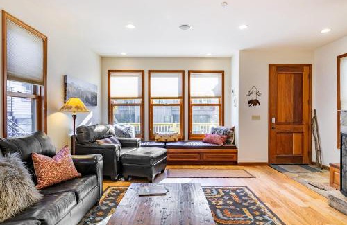 Telluride Apartment | Pacific Street Townhome 514B by AvantStay Cute Townhouse in the Heart of Telluride