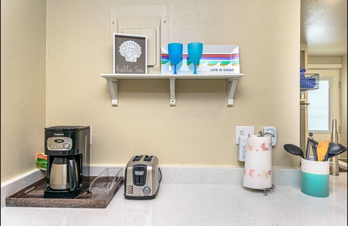 Ocean Shores Condo | Pacific Surf Condo, Handy & Happy