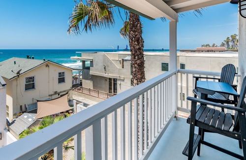 Oceanside Condo | Pacific Villas - Unit 4