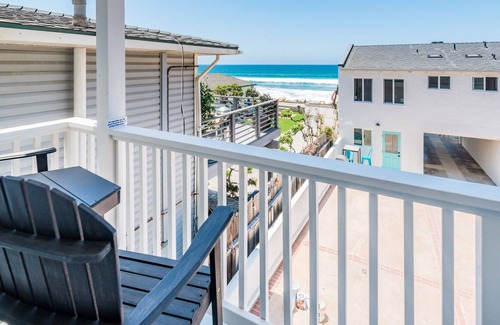 Oceanside Condo | Pacific Villas - Unit 5