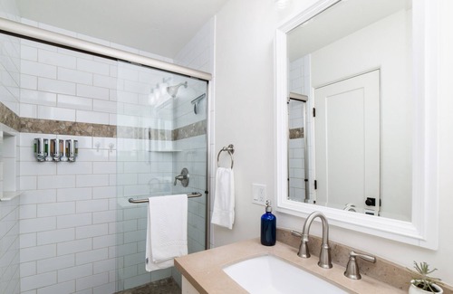 Oceanside Condo | Pacific Villas - Unit 5