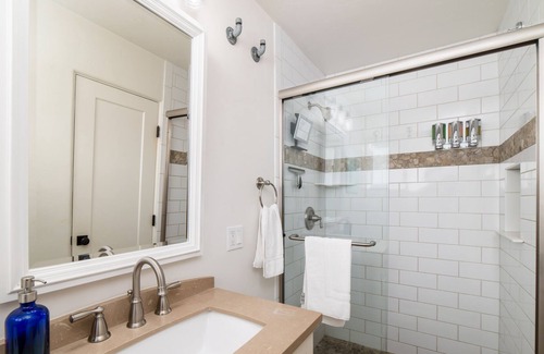 Oceanside Condo | Pacific Villas - Unit 6