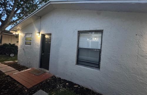 Dania Beach House | Pacifica Fort Lauderdale Airport