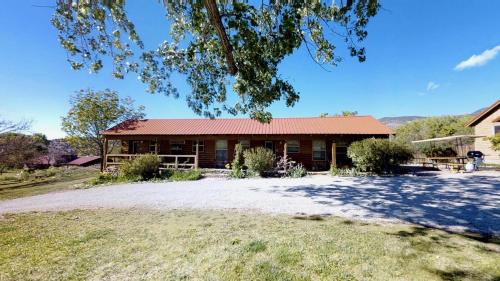 Spanish Valley House | Pack Creek ~ Creekside East