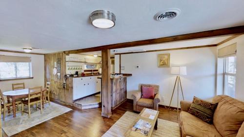 Spanish Valley House | Pack Creek ~ Creekside East