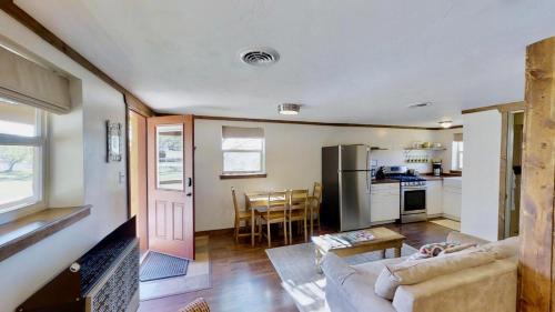 Spanish Valley House | Pack Creek ~ Creekside West