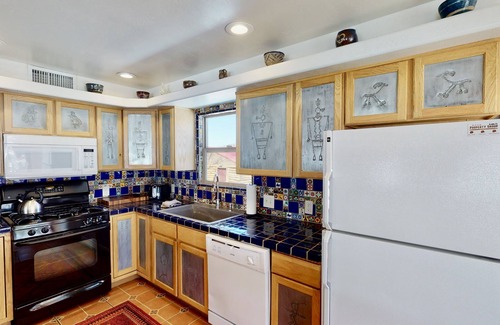 Spanish Valley Cabin | Pack Creek ~ Farm House | 3 Bed, 1.5 Bath